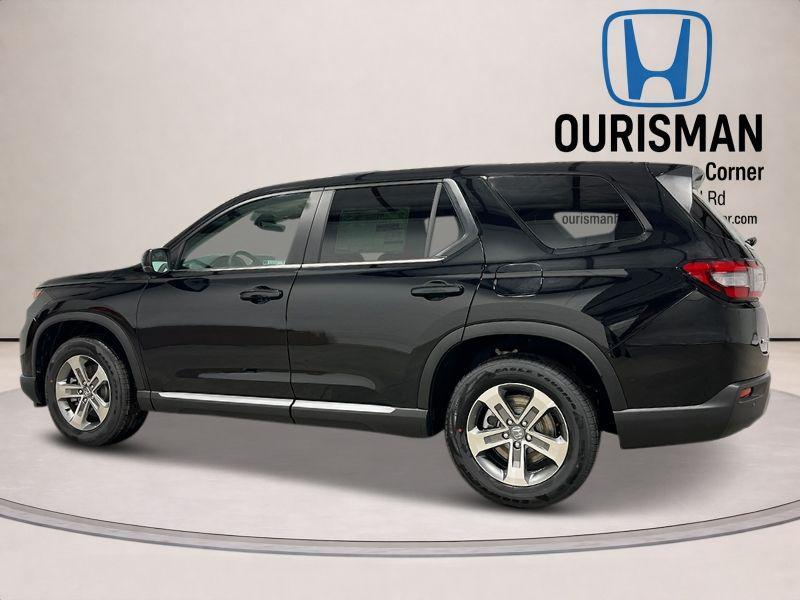 new 2025 Honda Pilot car, priced at $43,852