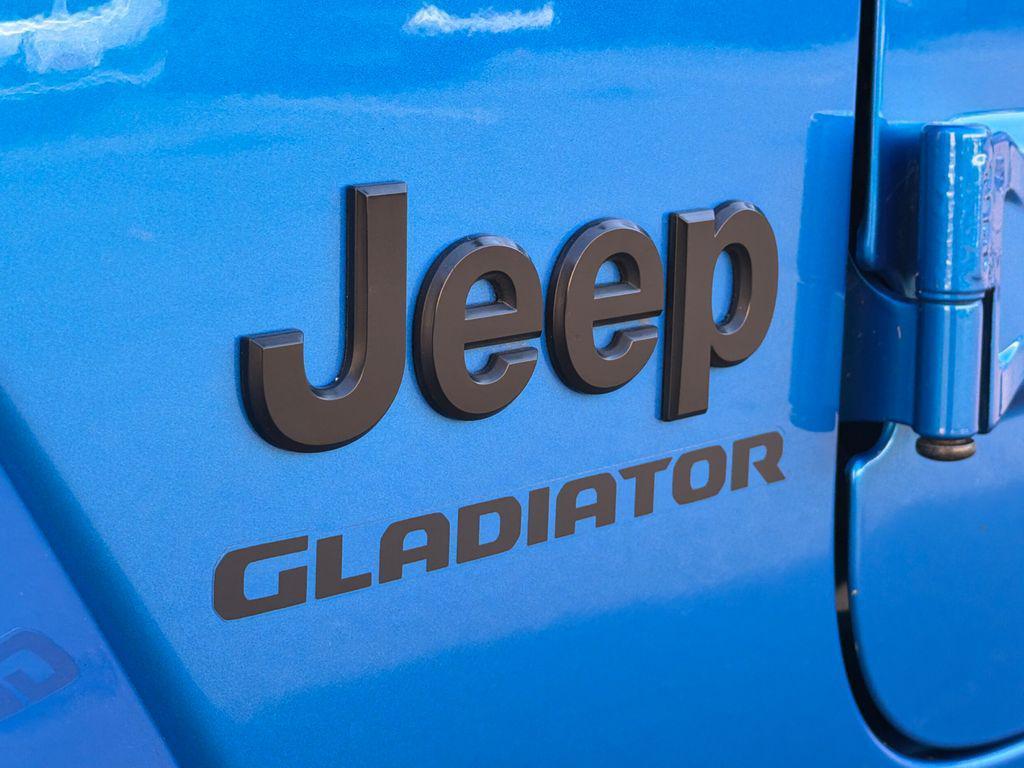 used 2021 Jeep Gladiator car, priced at $26,000