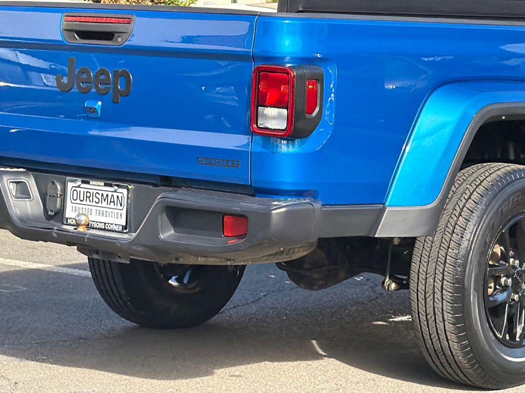 used 2021 Jeep Gladiator car, priced at $26,000