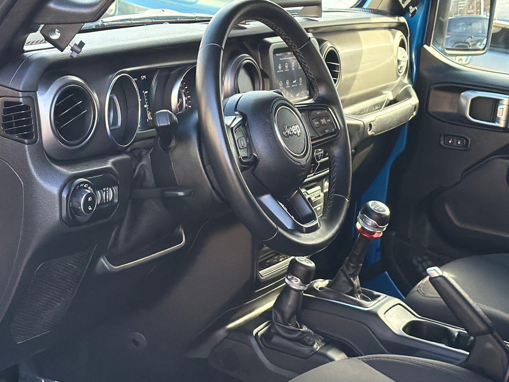 used 2021 Jeep Gladiator car, priced at $26,000