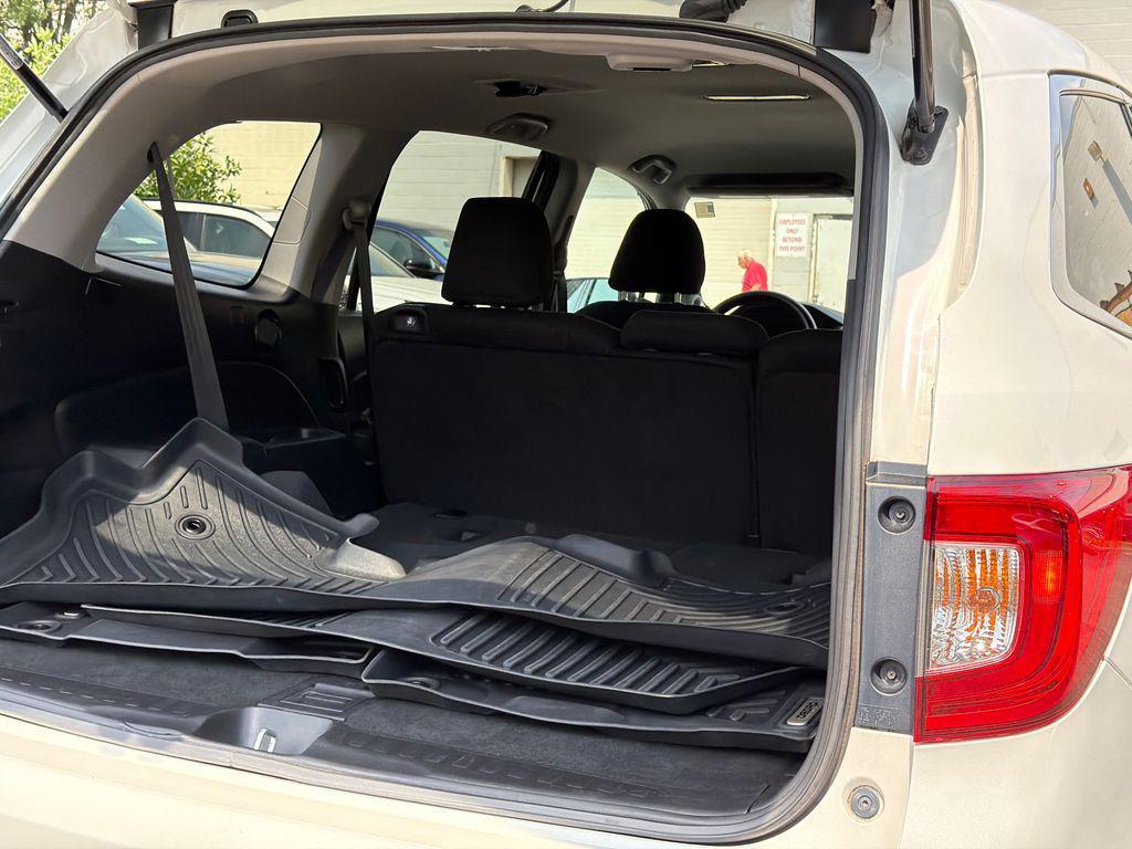used 2021 Honda Pilot car, priced at $25,999