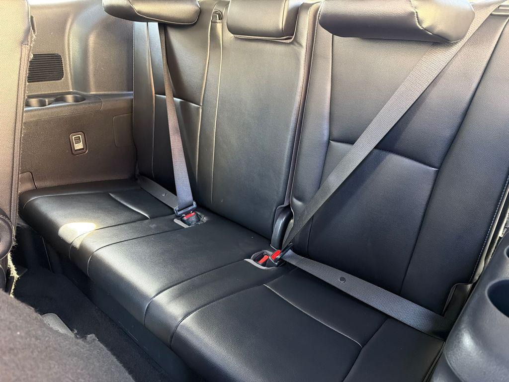 used 2022 Toyota Highlander Hybrid car, priced at $33,000