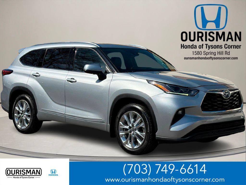 used 2022 Toyota Highlander Hybrid car, priced at $33,000