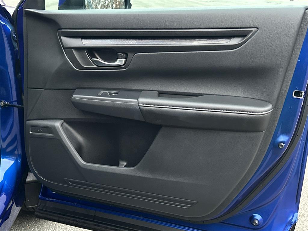 used 2025 Honda CR-V car, priced at $28,500