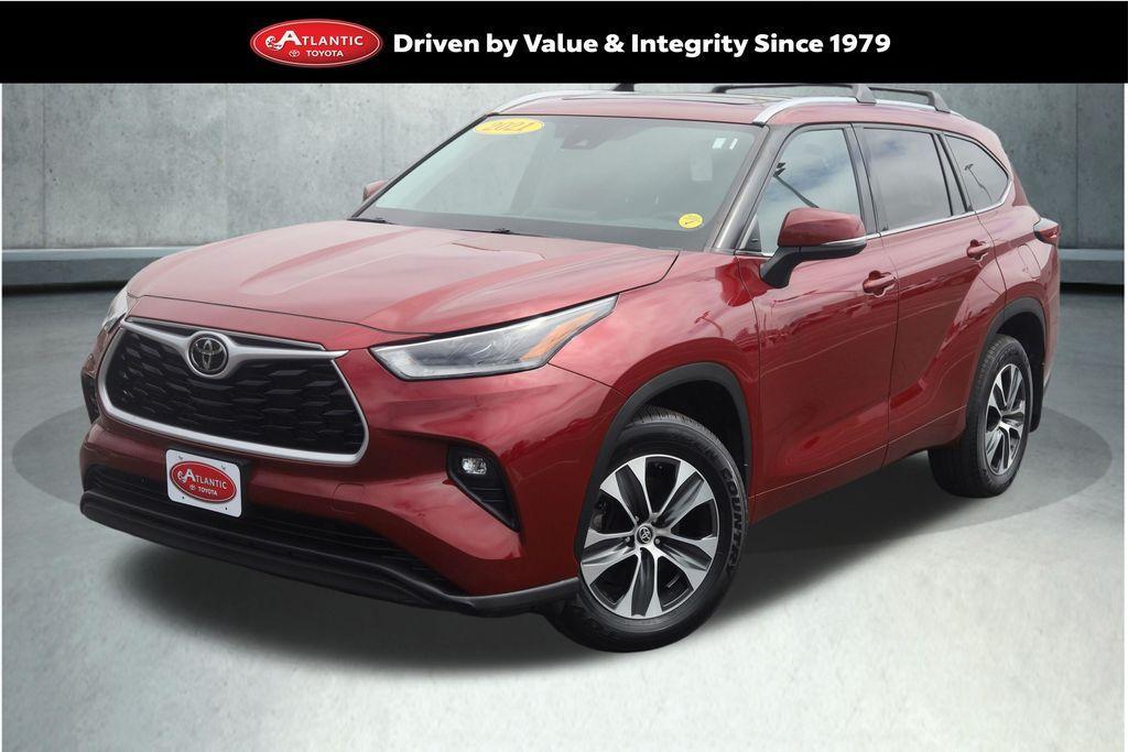 used 2021 Toyota Highlander car, priced at $30,248