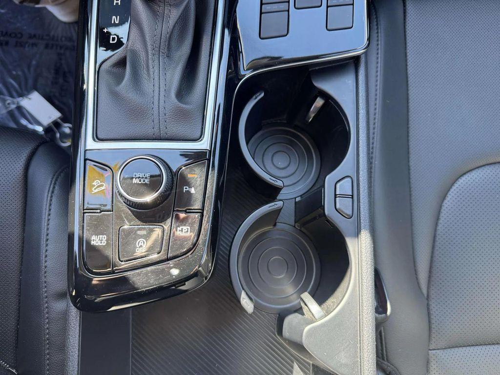 used 2025 Kia Sportage car, priced at $23,995