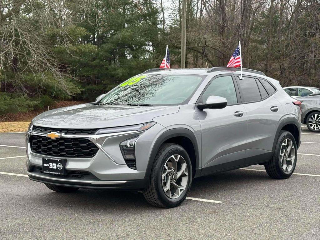 used 2025 Chevrolet Trax car, priced at $19,395