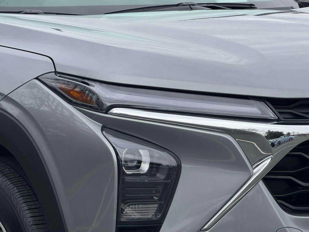 used 2025 Chevrolet Trax car, priced at $19,395