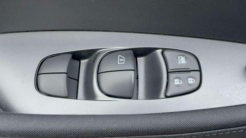 used 2020 Nissan Leaf car, priced at $8,995