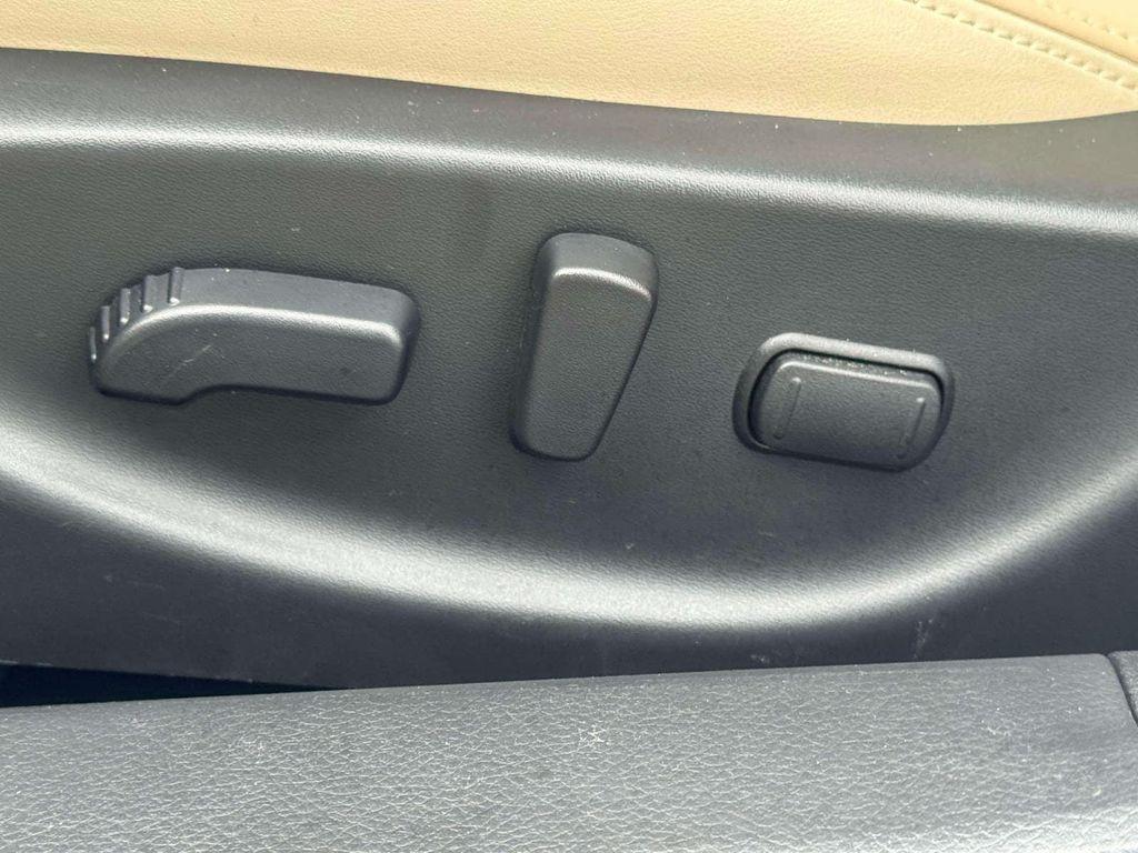 used 2023 Nissan Maxima car, priced at $31,995