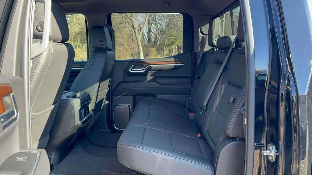used 2023 GMC Sierra 1500 car, priced at $52,995