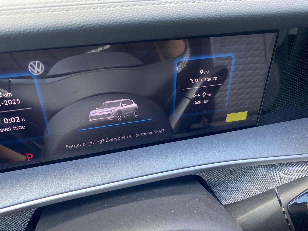 new 2025 Volkswagen Tiguan car, priced at $32,382