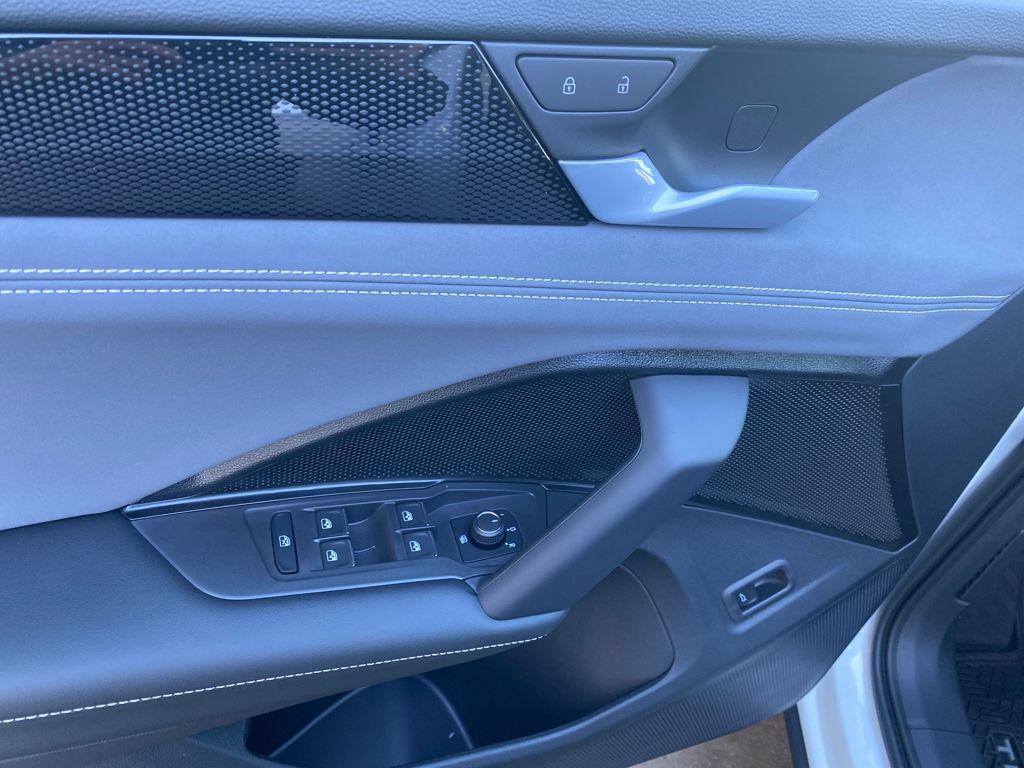 new 2026 Volkswagen Tiguan car, priced at $38,059