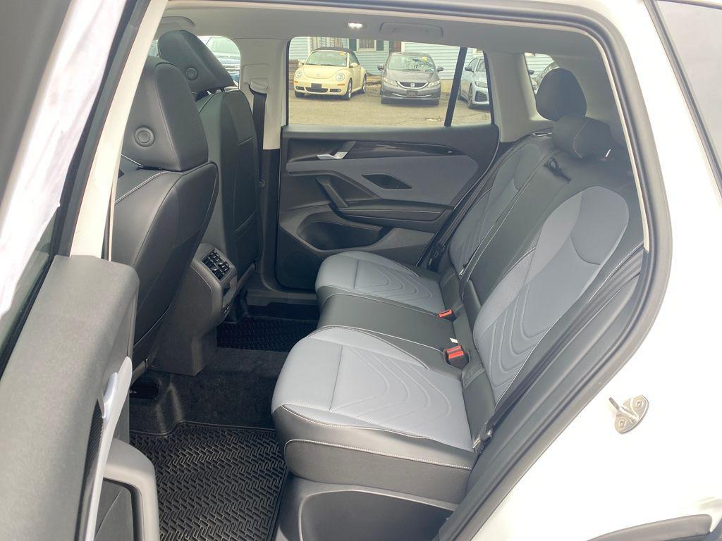 new 2026 Volkswagen Tiguan car, priced at $38,381