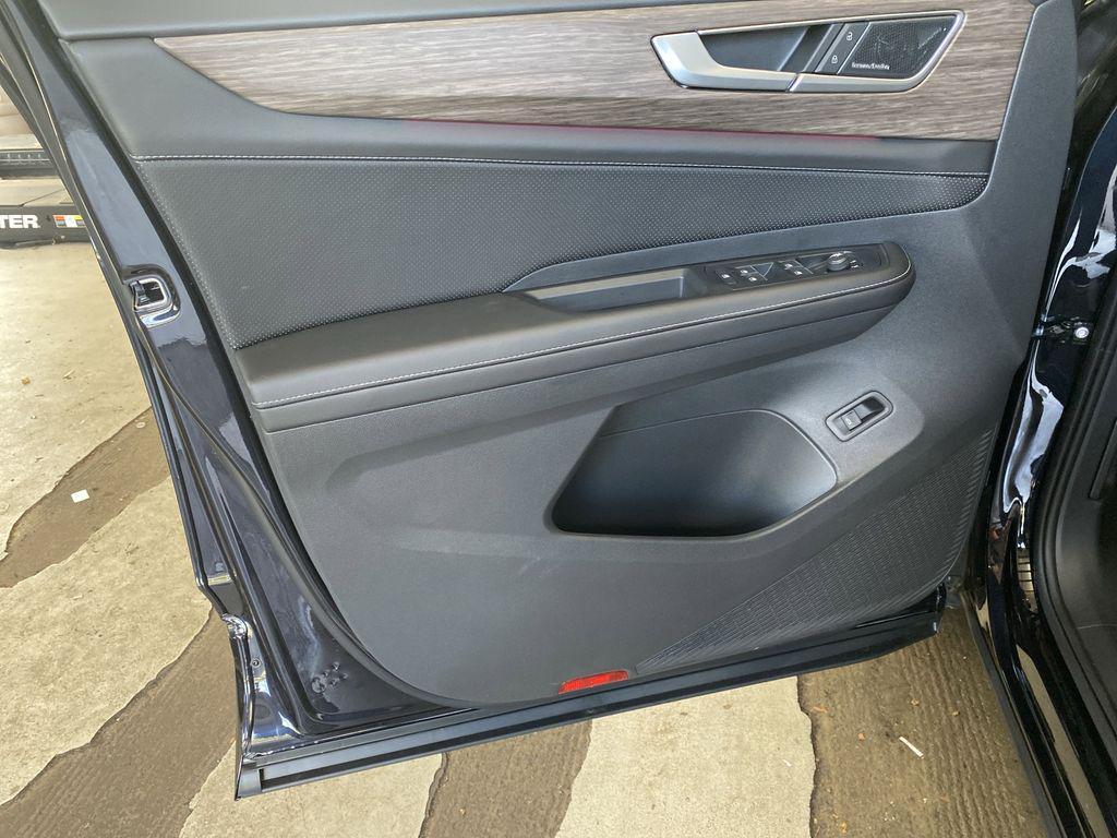 new 2026 Volkswagen Atlas car, priced at $56,943