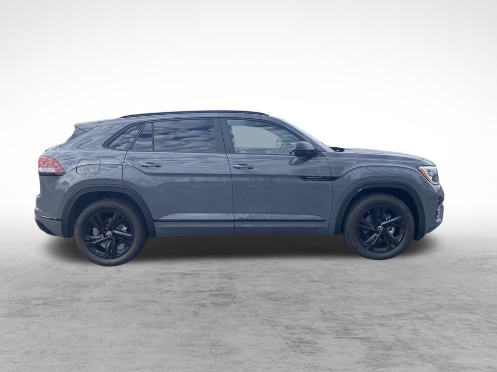 new 2026 Volkswagen Atlas Cross Sport car, priced at $53,864
