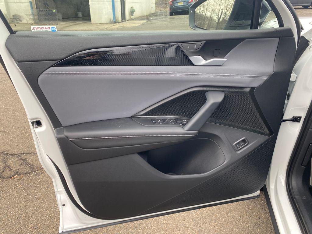 new 2026 Volkswagen Tiguan car, priced at $41,562