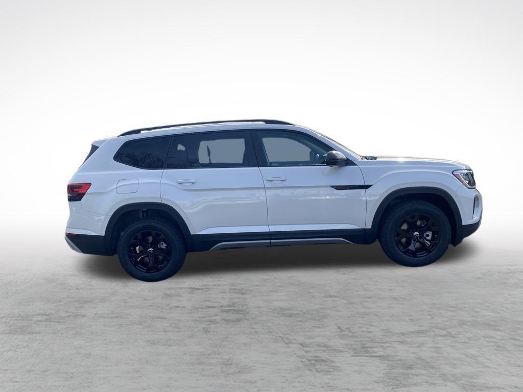 new 2026 Volkswagen Atlas car, priced at $50,957