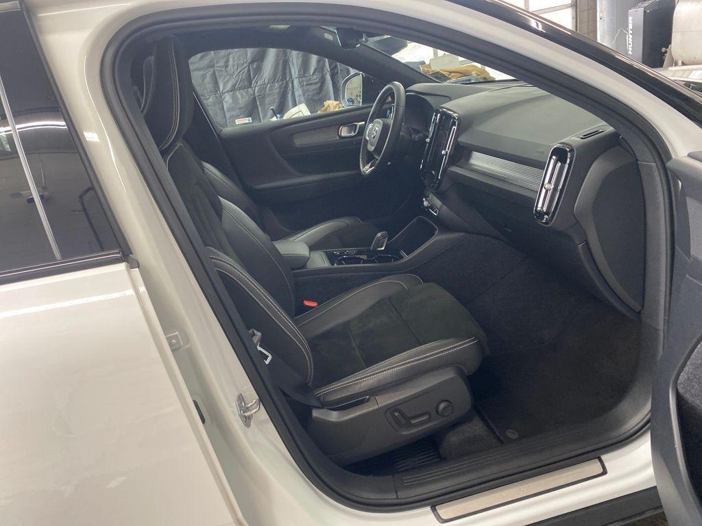 used 2021 Volvo XC40 car, priced at $22,997