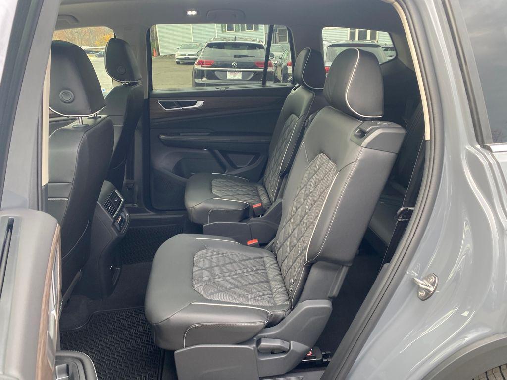 new 2026 Volkswagen Atlas car, priced at $58,628