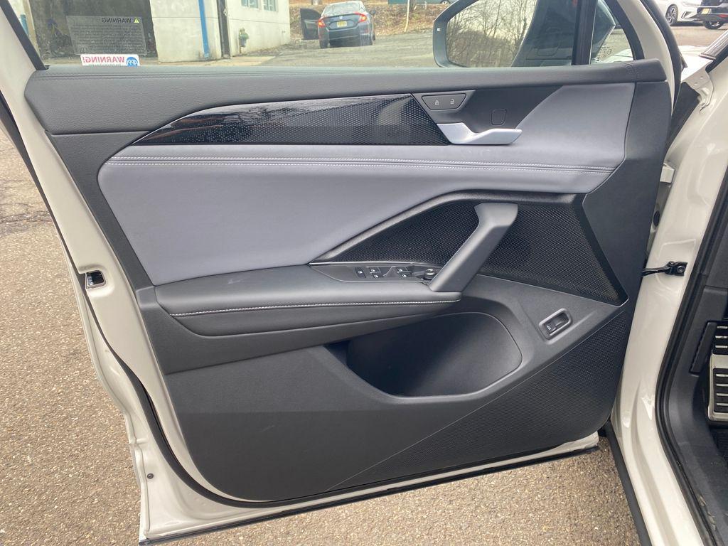 new 2026 Volkswagen Tiguan car, priced at $41,907