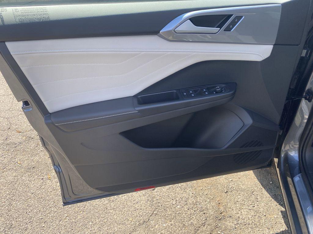 new 2025 Volkswagen Taos car, priced at $37,237