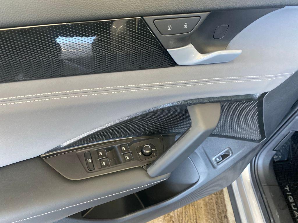 new 2026 Volkswagen Tiguan car, priced at $38,897