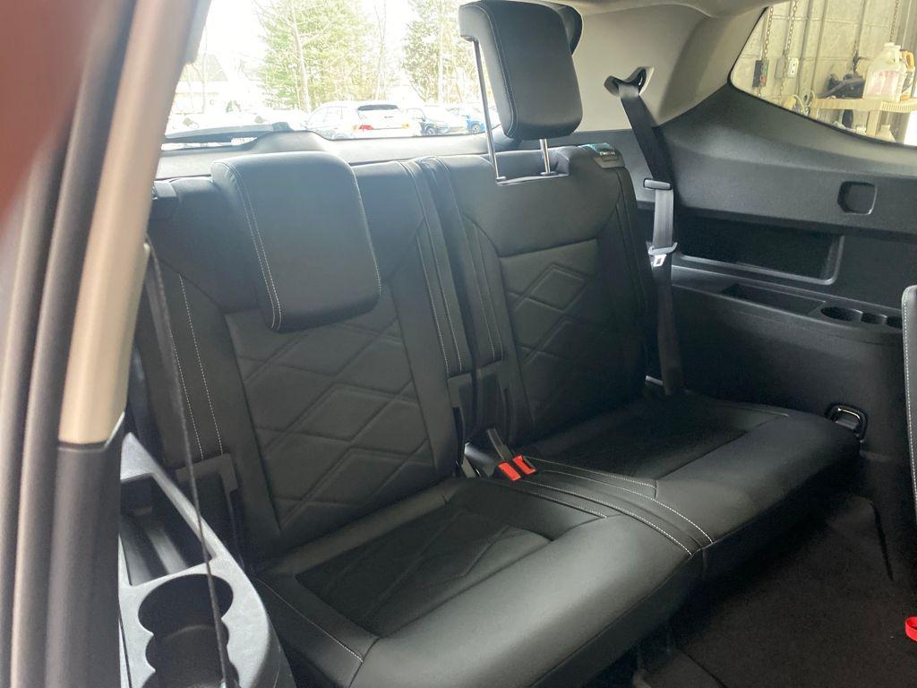 new 2026 Volkswagen Atlas car, priced at $49,075