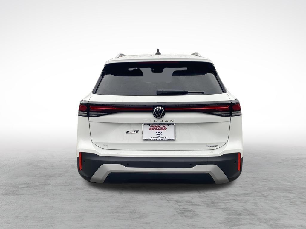 new 2026 Volkswagen Tiguan car, priced at $37,292