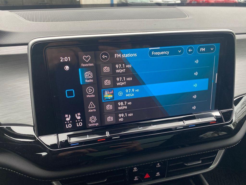 new 2026 Volkswagen Atlas Cross Sport car, priced at $49,288