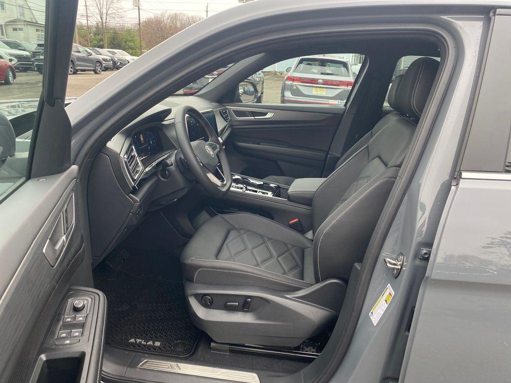 new 2026 Volkswagen Atlas Cross Sport car, priced at $49,288