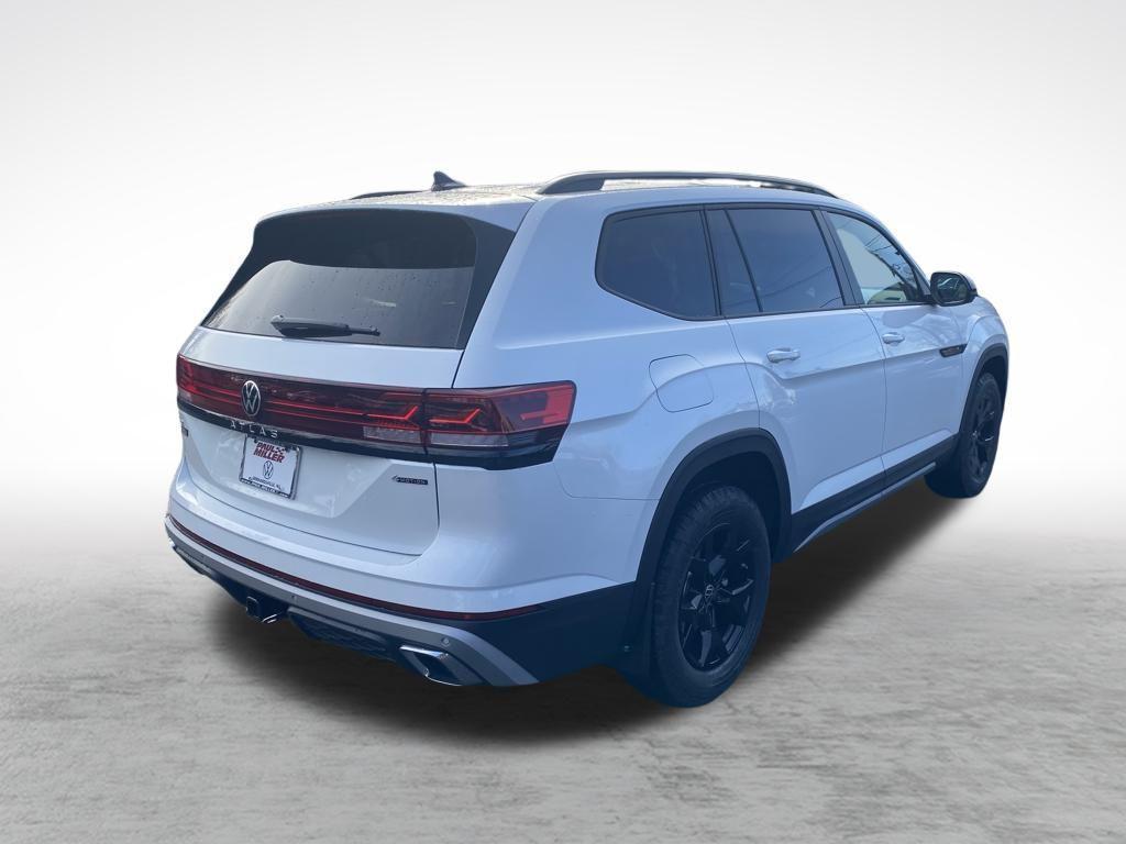 new 2026 Volkswagen Atlas car, priced at $51,004