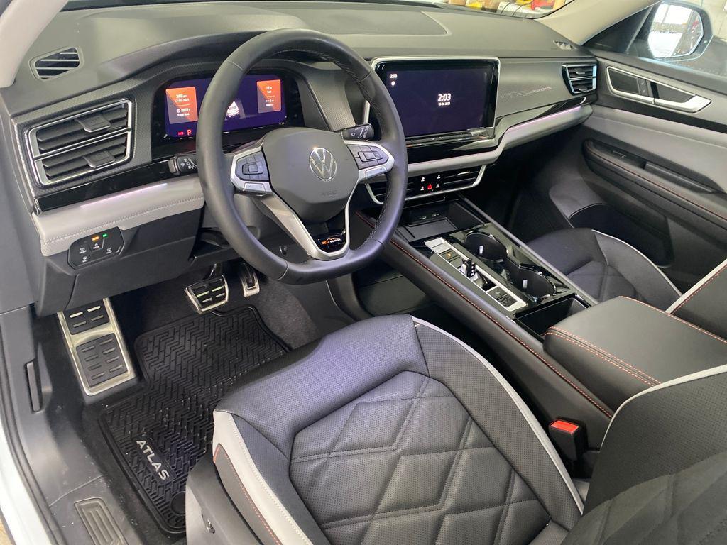 new 2026 Volkswagen Atlas car, priced at $51,004