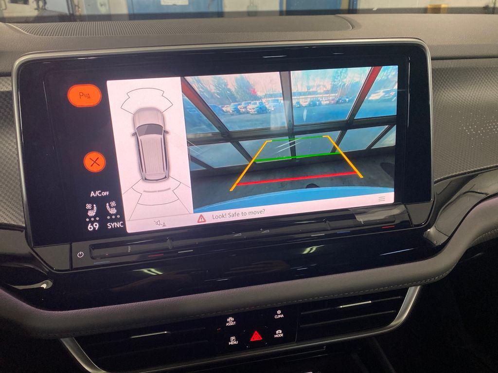 new 2026 Volkswagen Atlas car, priced at $51,004