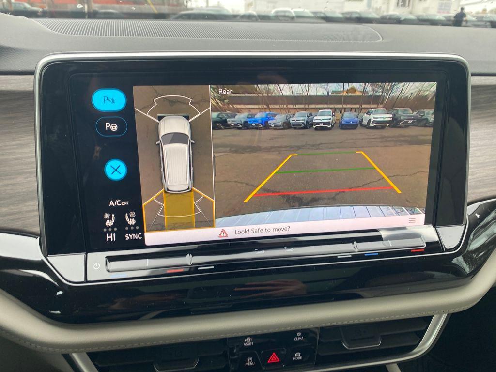 new 2026 Volkswagen Atlas car, priced at $58,628