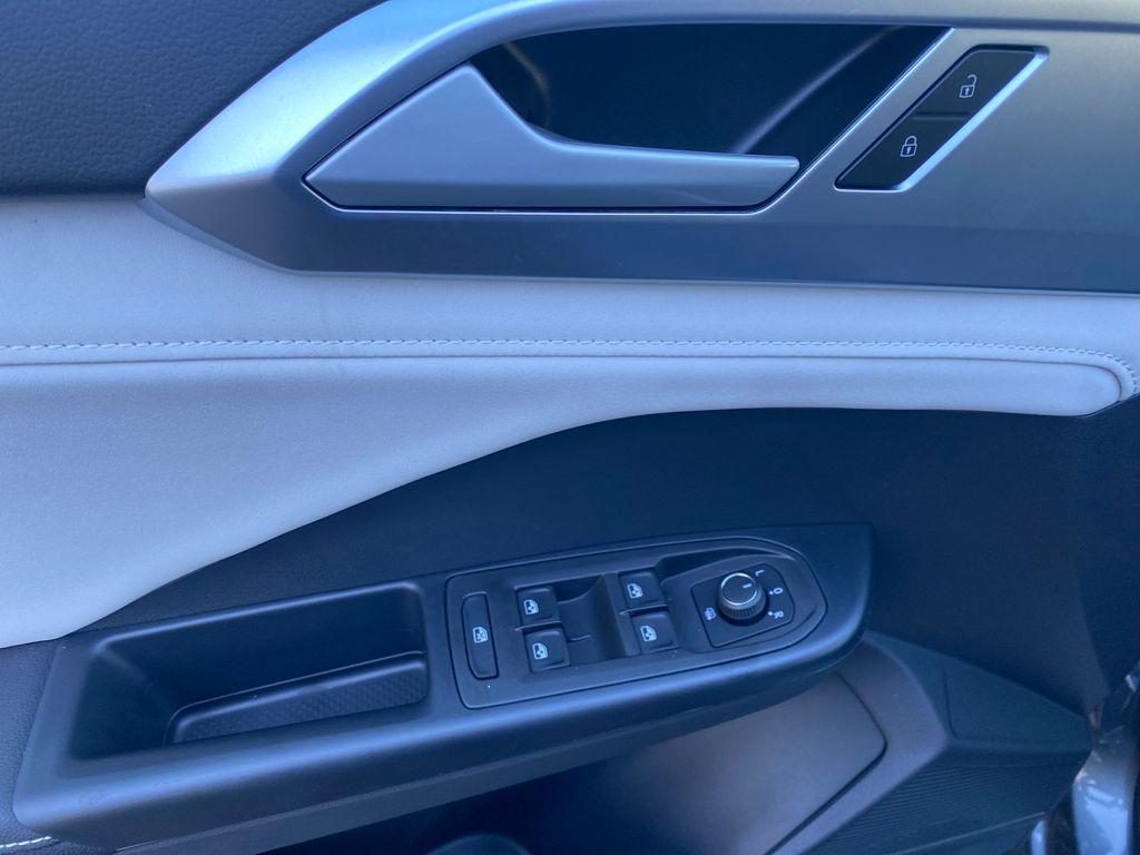 new 2025 Volkswagen Taos car, priced at $33,107