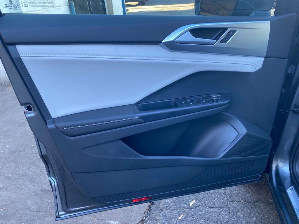 new 2025 Volkswagen Taos car, priced at $33,107