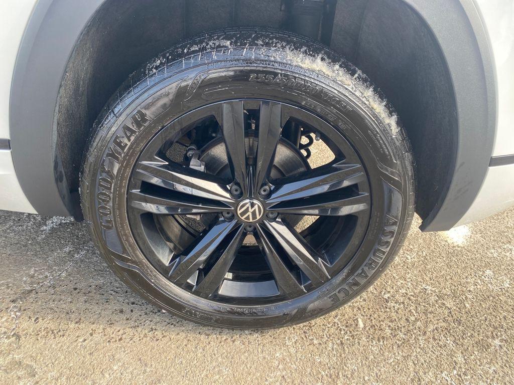 used 2023 Volkswagen Atlas Cross Sport car, priced at $31,988