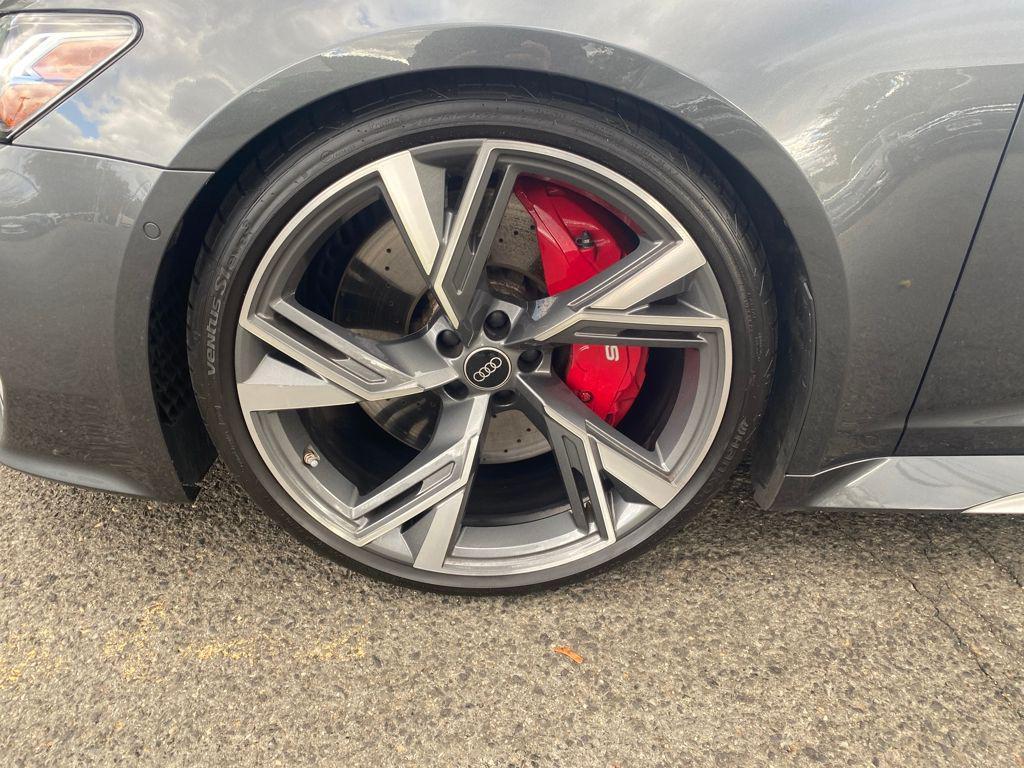 used 2022 Audi RS 6 Avant car, priced at $90,992