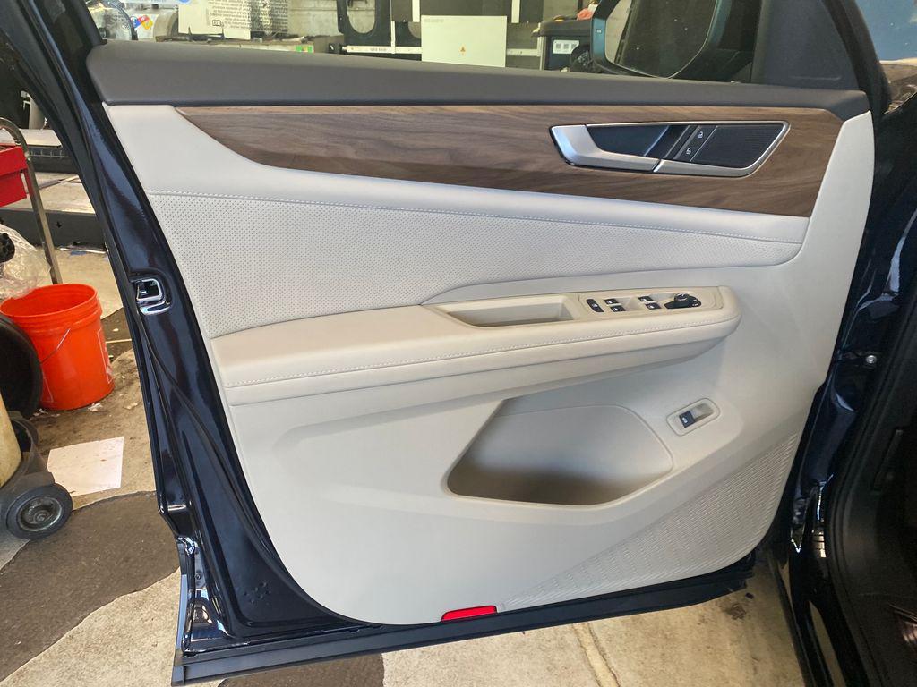 new 2026 Volkswagen Atlas car, priced at $49,720