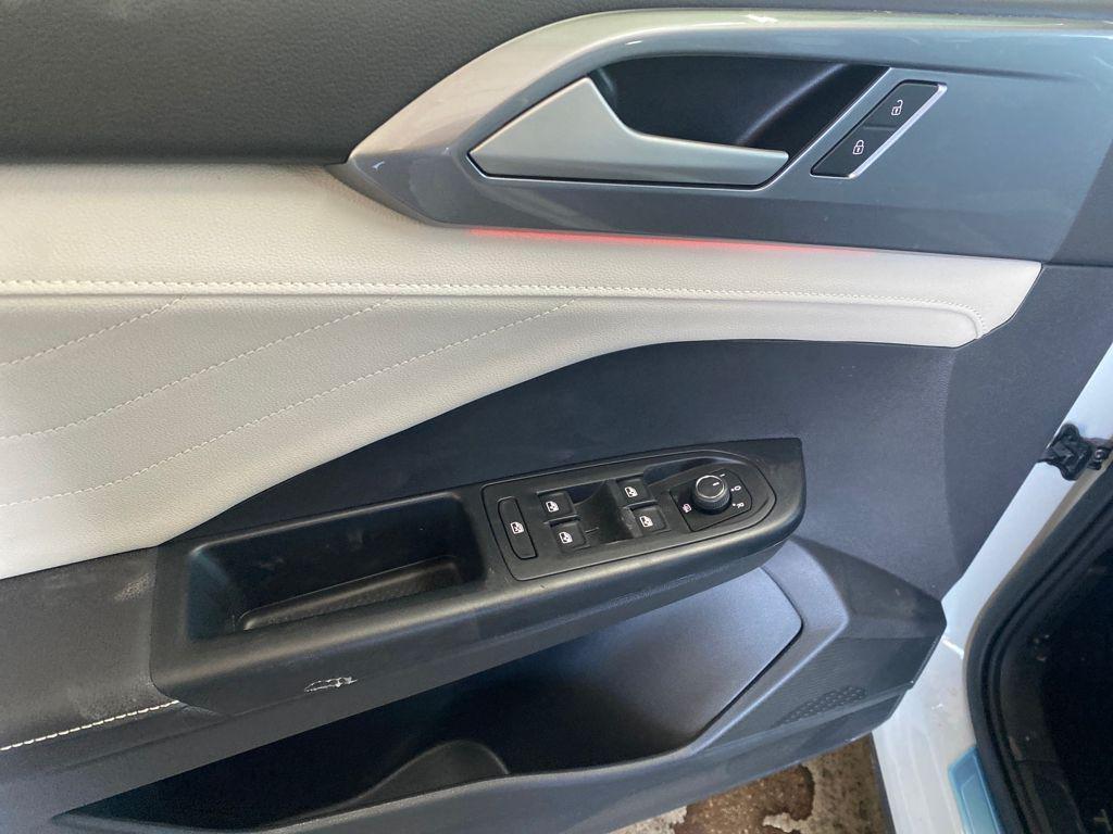 new 2026 Volkswagen Taos car, priced at $38,066