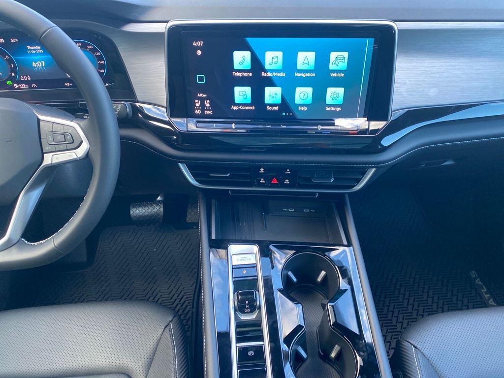 new 2026 Volkswagen Atlas Cross Sport car, priced at $49,312