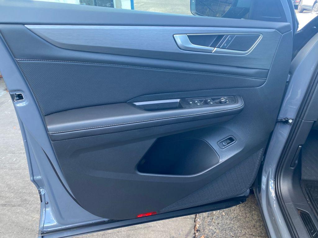 new 2026 Volkswagen Atlas Cross Sport car, priced at $49,312