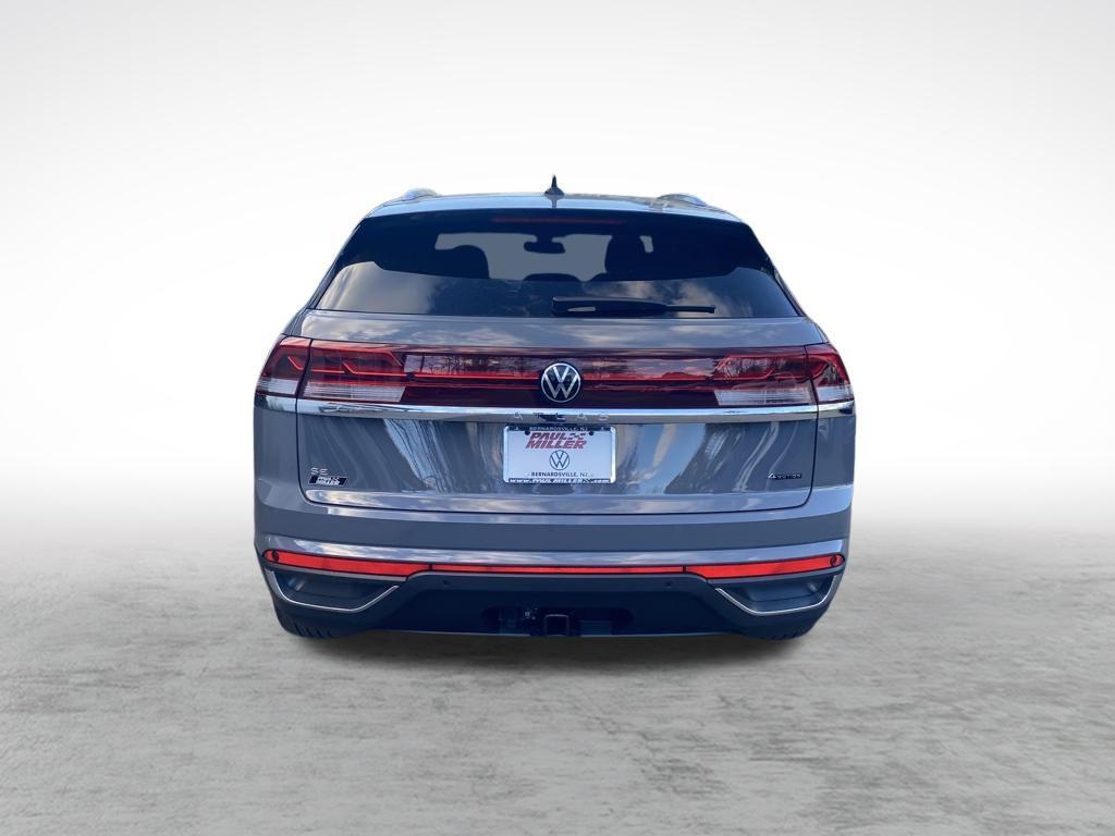 new 2026 Volkswagen Atlas Cross Sport car, priced at $49,312