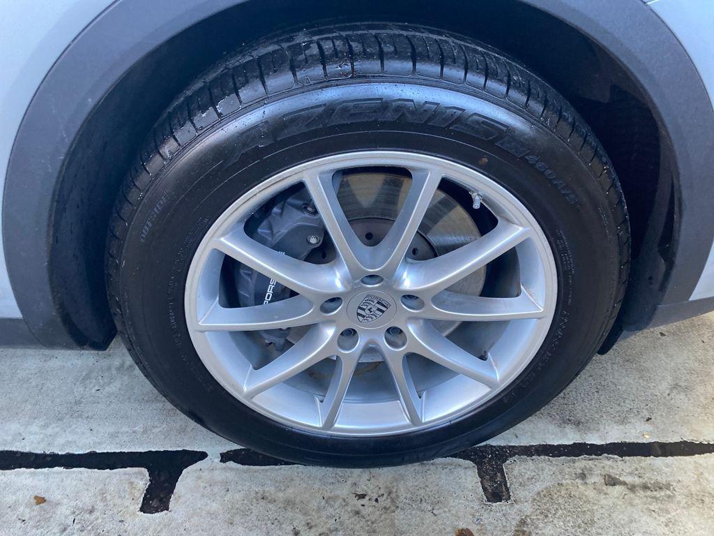 used 2024 Porsche Cayenne car, priced at $68,924