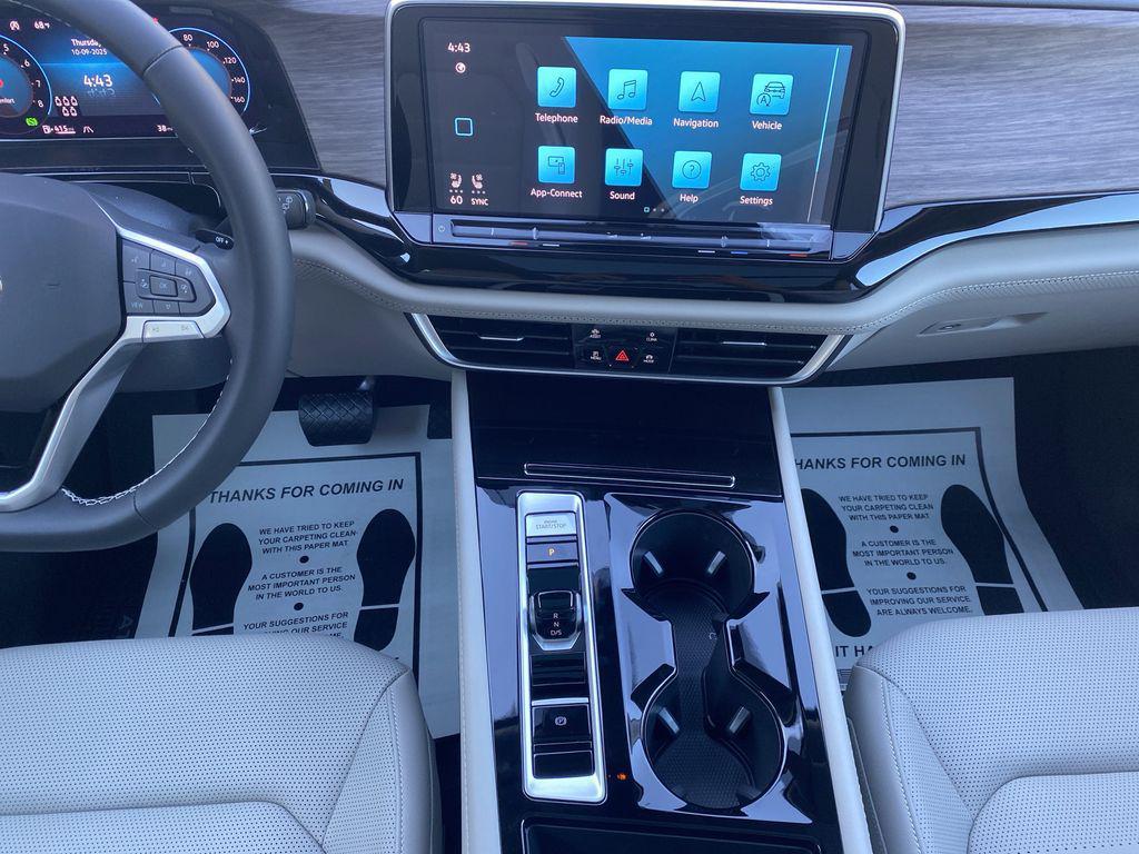 new 2026 Volkswagen Atlas car, priced at $52,671