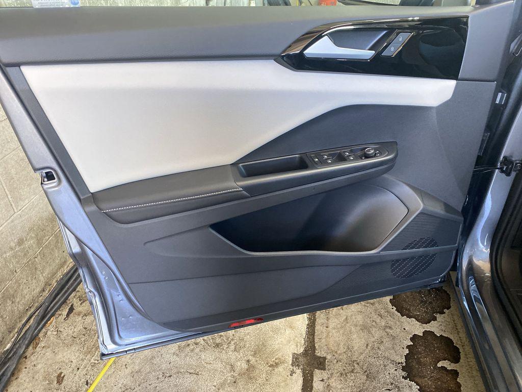 new 2025 Volkswagen Taos car, priced at $28,832