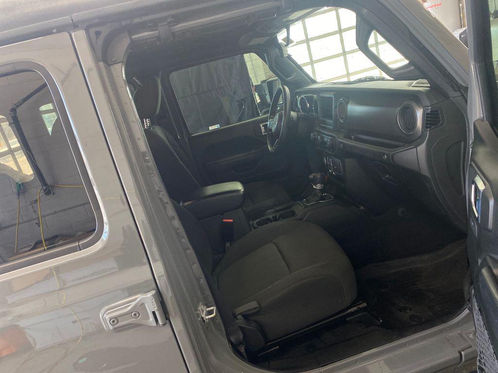 used 2022 Jeep Wrangler Unlimited car, priced at $27,982