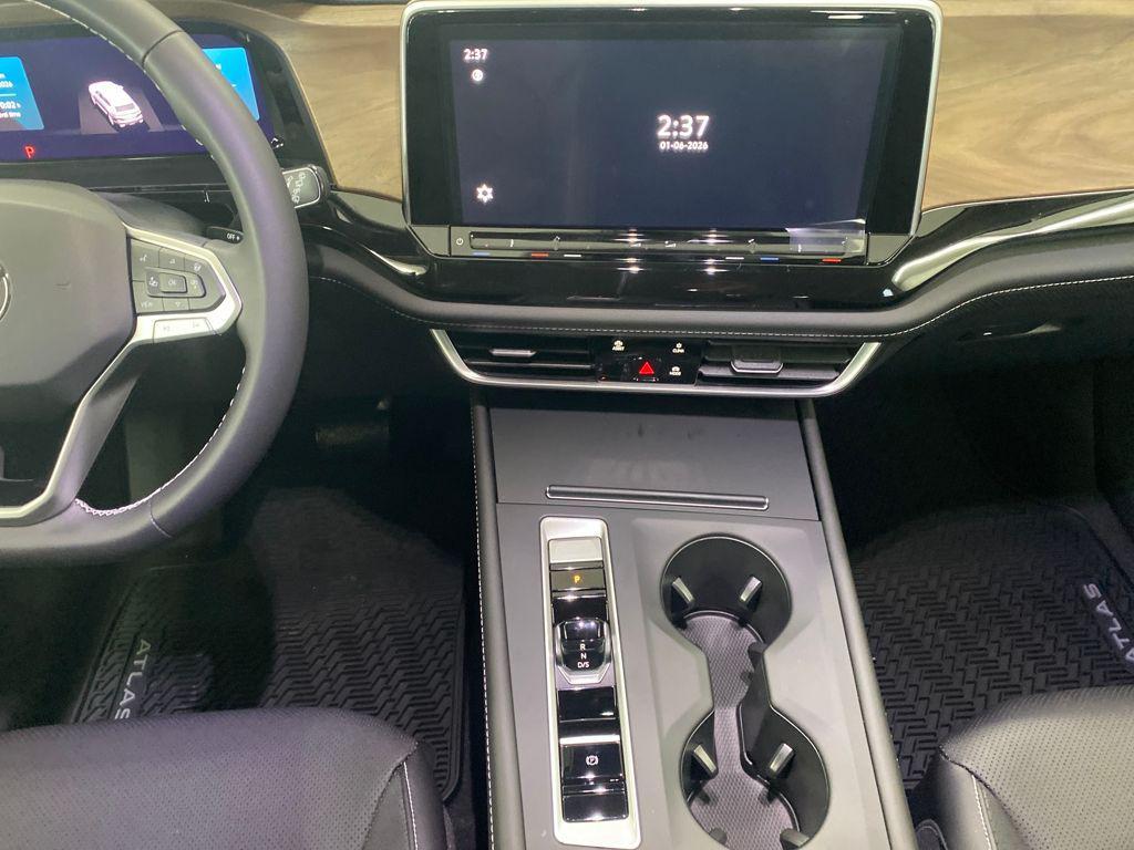 new 2026 Volkswagen Atlas car
