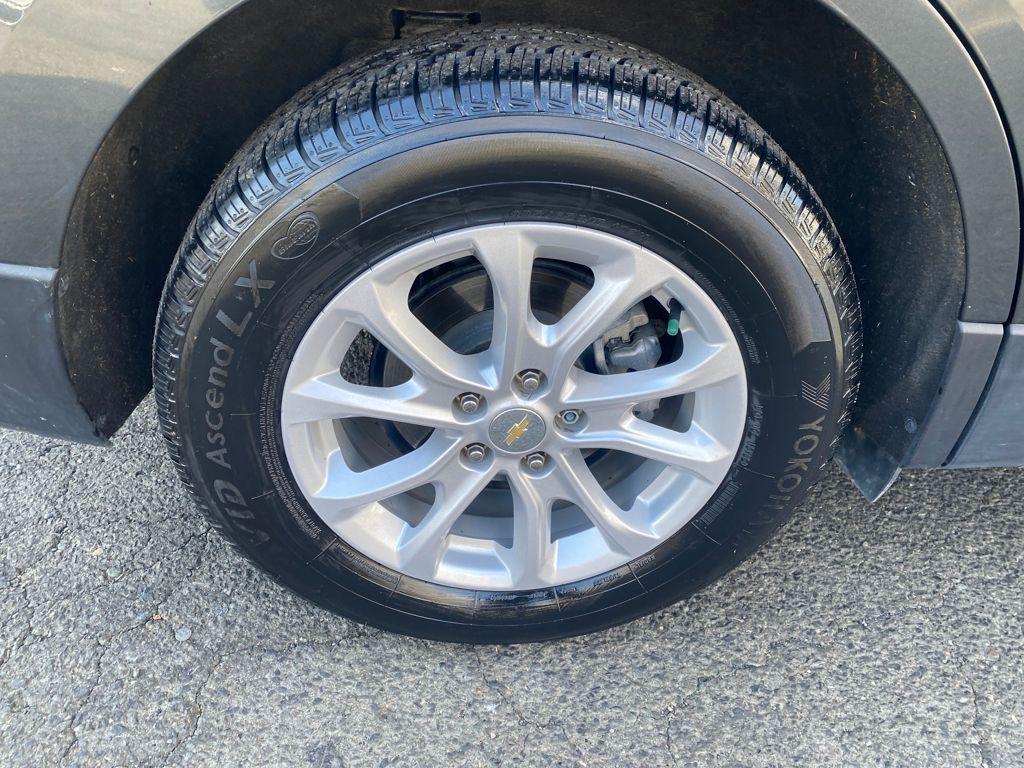 used 2021 Chevrolet Equinox car, priced at $14,921